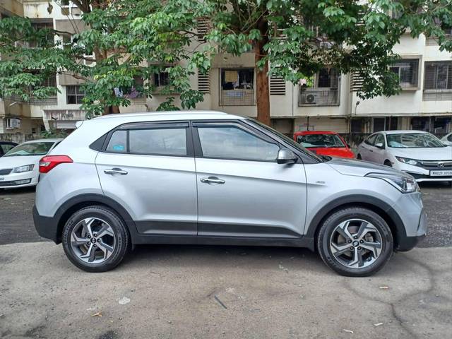 https://images10.gaadi.com/usedcar_image/4523508/original/processed_17eedb28e11706316404743b2c3510d3.jpeg?imwidth=6401