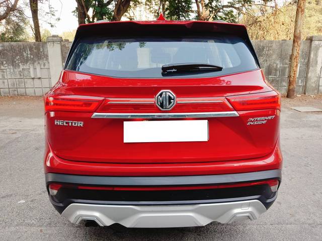https://images10.gaadi.com/usedcar_image/4523509/original/processed_e5799a42ebb4a3ce29584de9c459e985.jpeg?imwidth=6402