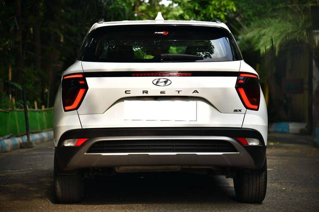 https://images10.gaadi.com/usedcar_image/4523553/original/processed_02b108e7889e7cbe904d74acb5d971d6.jpg?imwidth=6402