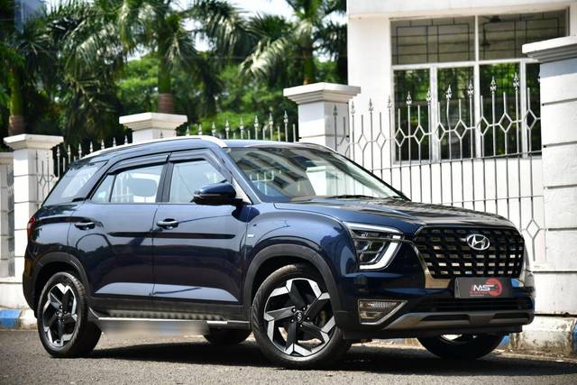 https://images10.gaadi.com/usedcar_image/4523590/original/processed_6653e30e7af049cfa2d828bfdd83a05b.jpg?imwidth=6400