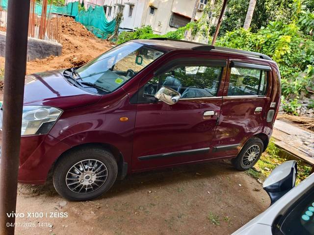 https://images10.gaadi.com/usedcar_image/4523602/original/processed_be9f78d616fecf0f3ba31704c59fc72f.jpg?imwidth=6402