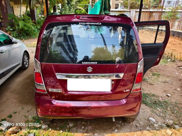https://images10.gaadi.com/usedcar_image/4523602/original/processed_cb4ce0b3d76d0664923af70293a6ed5c.jpg?imwidth=6401