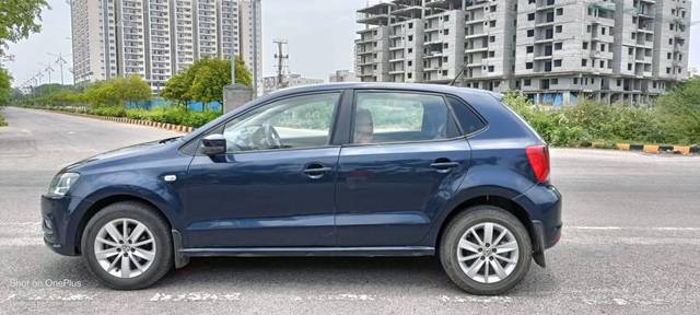 https://images10.gaadi.com/usedcar_image/4523610/original/processed_65792c4d587589778ac00668379c7c2c.jpg?imwidth=6402