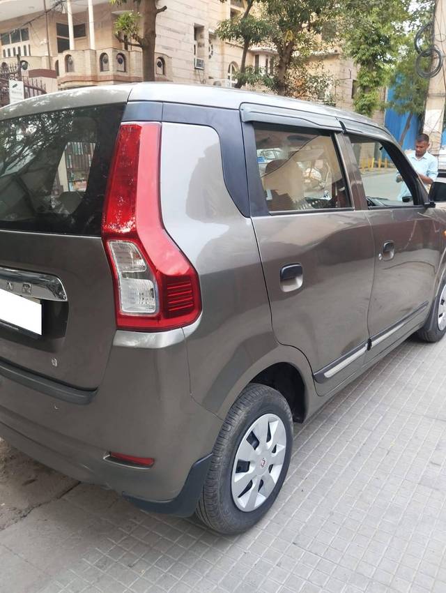 https://images10.gaadi.com/usedcar_image/4523619/original/processed_ec1616fa09b717e5cf082927303119f9.jpg?imwidth=6402