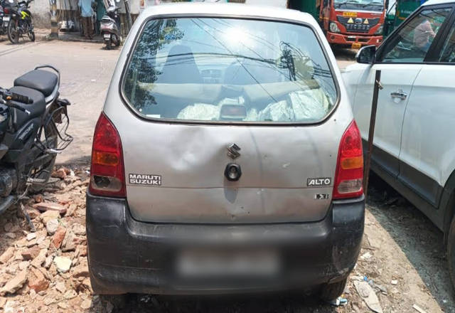 https://images10.gaadi.com/usedcar_image/4523621/original/f47a7134-8d41-4a4c-b2c4-f897a1570a6c.?imwidth=6400