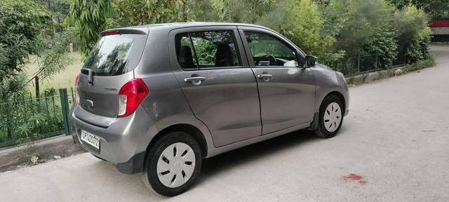 https://images10.gaadi.com/usedcar_image/4523625/original/processed_fd30e4e47b30e8122fb1abe07bc4adda.jpg?imwidth=6402