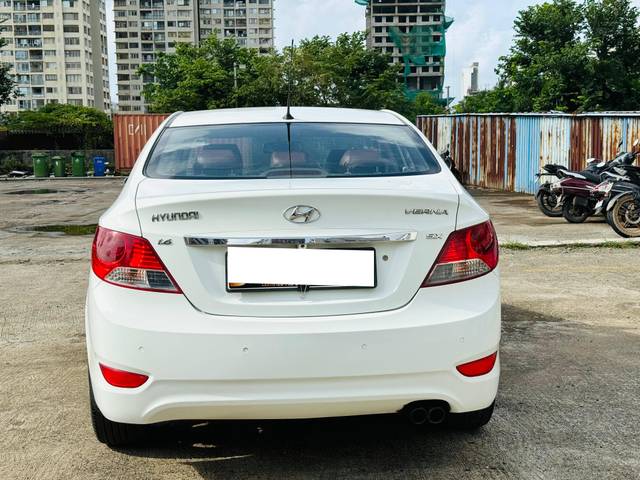 https://images10.gaadi.com/usedcar_image/4523677/original/processed_b193a39ced82240632167eeac649d7ad.jpg?imwidth=6402