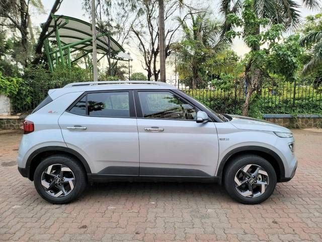 https://images10.gaadi.com/usedcar_image/4523702/original/processed_851de496280ca5a3f459f5e821851d15.jpeg?imwidth=6401