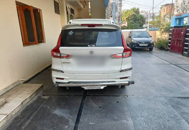 https://images10.gaadi.com/usedcar_image/4523721/original/c878c26d-820e-4146-a5a9-65de23578497.?imwidth=6400