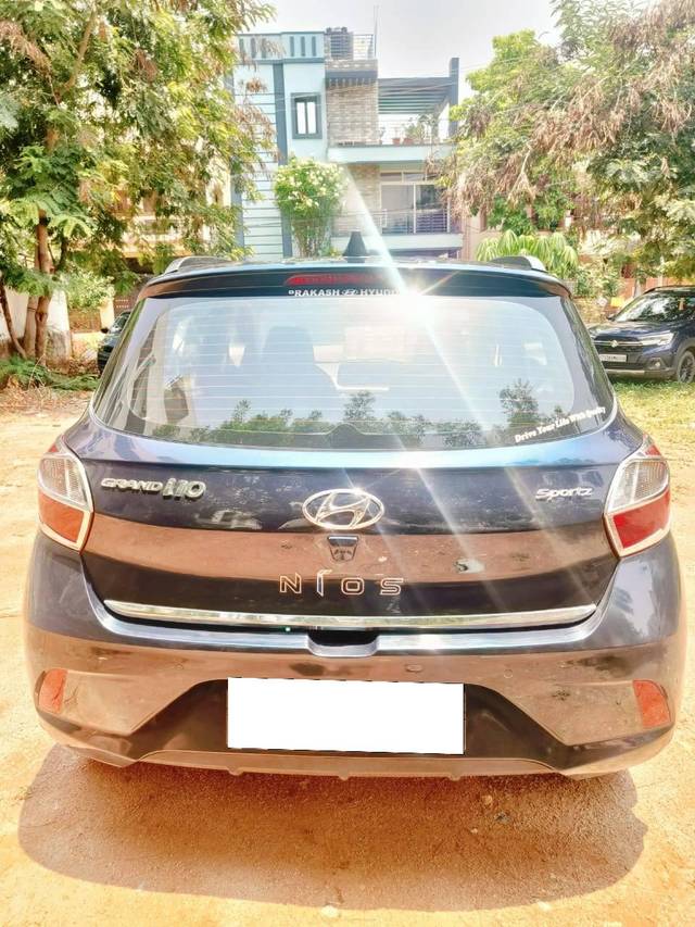 https://images10.gaadi.com/usedcar_image/4523737/original/processed_f9fe808ac01eb66610104a6ba1b33369.jpg?imwidth=6401