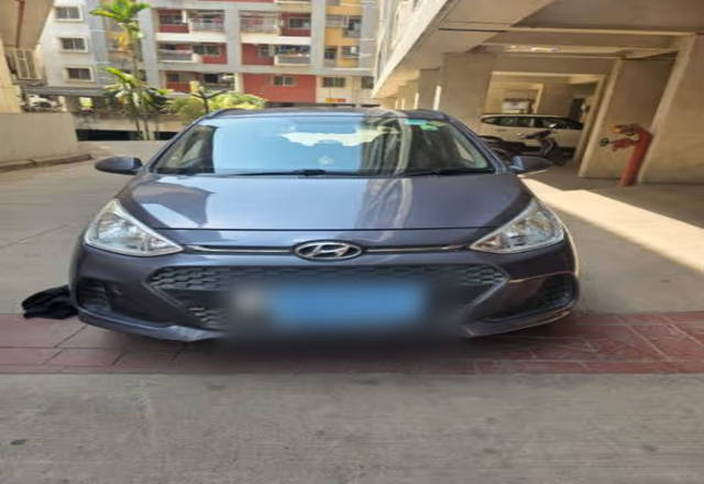 https://images10.gaadi.com/usedcar_image/4523744/original/54b2a179-2419-4e38-ad54-b6a383dfd08c.?imwidth=6400