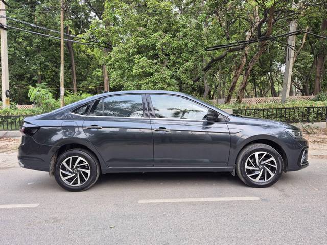 https://images10.gaadi.com/usedcar_image/4523745/original/processed_6897a48c7fab3d2f778ede4fd5eaa901.jpg?imwidth=6401
