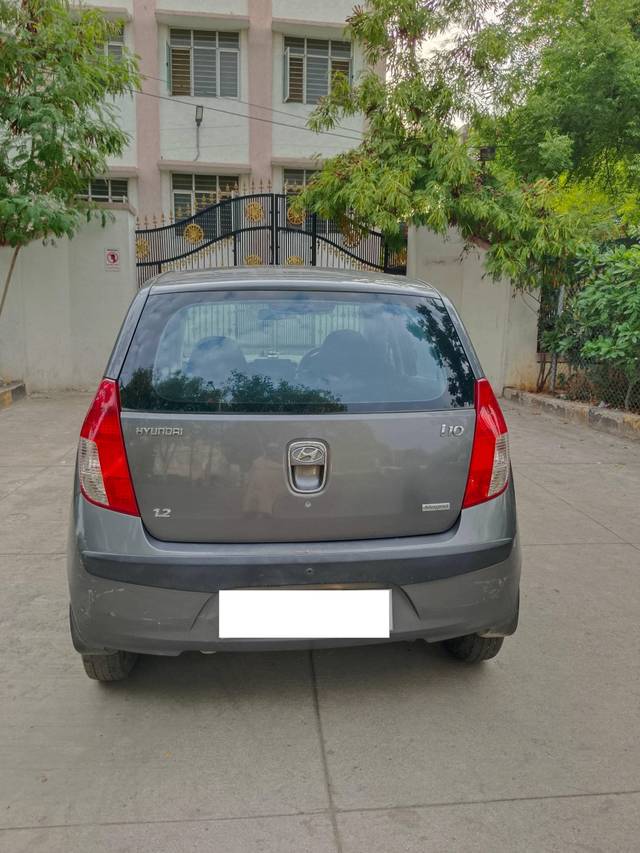 https://images10.gaadi.com/usedcar_image/4523749/original/processed_603c180dfe12bdd18c980bb79b3ec1a4.jpg?imwidth=6402