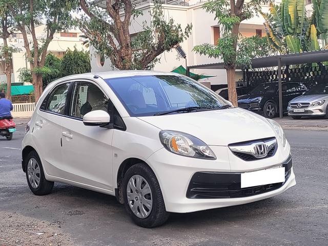 https://images10.gaadi.com/usedcar_image/4523753/original/processed_46a8376bcd1ab59c55fc7745f2e000e1.jpg?imwidth=6400