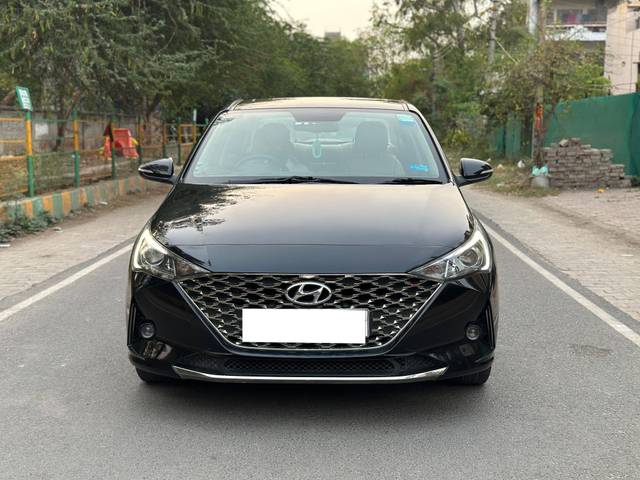 https://images10.gaadi.com/usedcar_image/4523754/original/processed_0fd540e6163005f4597ba095742e6851.jpg?imwidth=6402