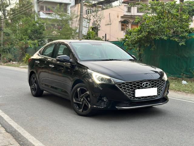 https://images10.gaadi.com/usedcar_image/4523754/original/processed_fd7019b60d81cc4fd875b5e2306101ce.jpg?imwidth=6400
