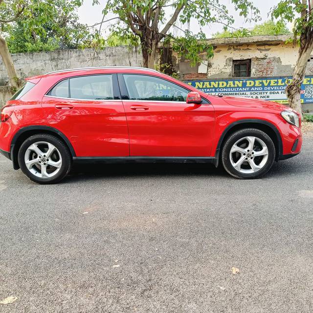 https://images10.gaadi.com/usedcar_image/4523760/original/263220401e47db84b3eb8b84df97296b.jpg?imwidth=6401