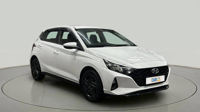 https://images10.gaadi.com/usedcar_image/4523761/original/537cbd73132263e681ee808f587d2ac9.jpg?imwidth=6400