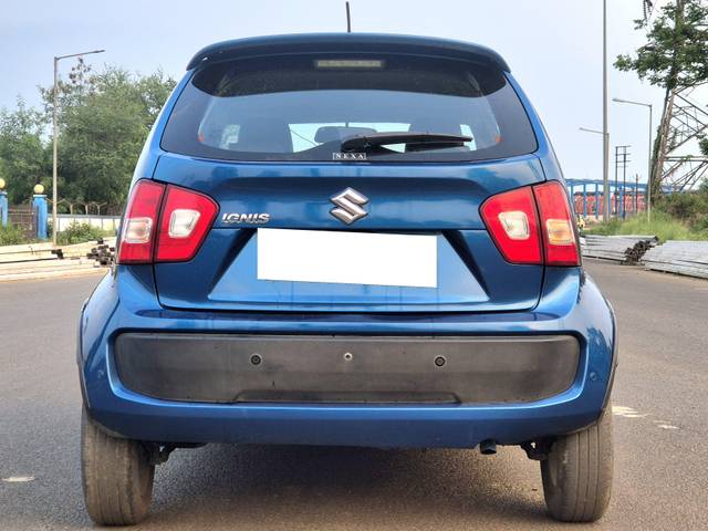 https://images10.gaadi.com/usedcar_image/4523762/original/processed_c29f83fa-0de5-4487-8606-98f9af06e4b0.jpg?imwidth=6402