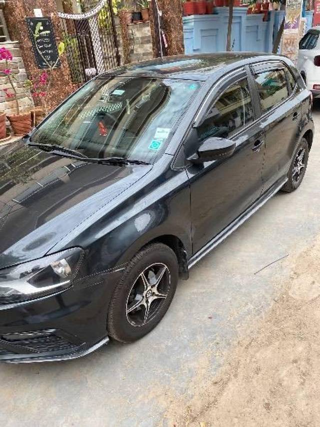 https://images10.gaadi.com/usedcar_image/4523765/original/processed_523ebd85-0db3-4230-841e-85be446e1f1d.jpeg?imwidth=6400