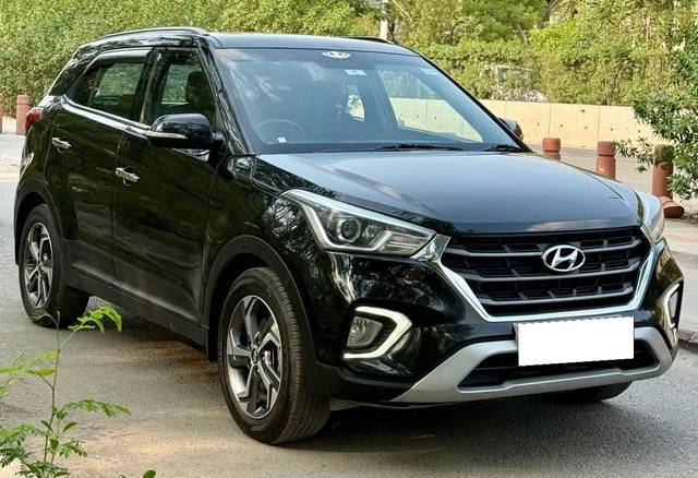 https://images10.gaadi.com/usedcar_image/4523768/original/processed_a71bdb1823dbe1ed8508ffab4c5ee44d.jpg?imwidth=6400