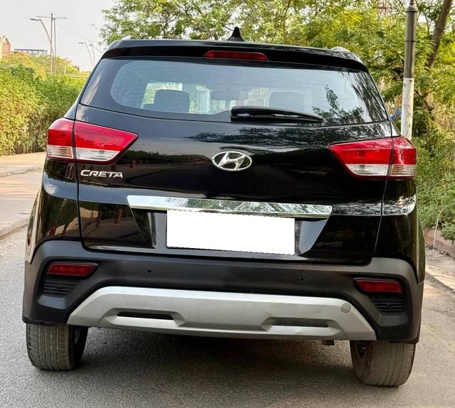 https://images10.gaadi.com/usedcar_image/4523768/original/processed_c8664bd1b62ae30adef768d10f9b477d.jpg?imwidth=6401