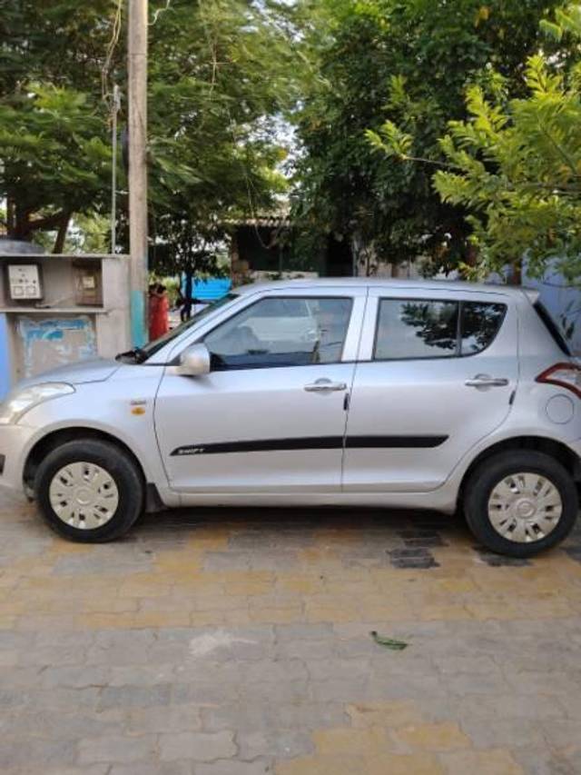 https://images10.gaadi.com/usedcar_image/4523780/original/processed_9d7c223c-3279-4237-8eeb-d30827e12724.jpg?imwidth=6402