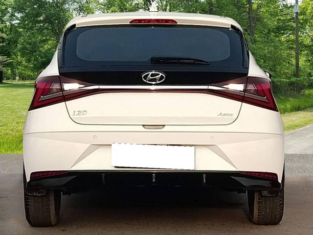https://images10.gaadi.com/usedcar_image/4523813/original/processed_ed0932633627ea58588bab3586f0b854.jpg?imwidth=6402