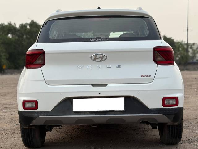 https://images10.gaadi.com/usedcar_image/4523818/original/processed_da2417aae4b28f6b572e50ac31856749.jpg?imwidth=6402