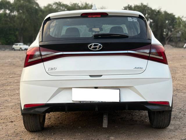 https://images10.gaadi.com/usedcar_image/4523820/original/processed_ba169ea56a6610f85bc1b730acc69e18.jpg?imwidth=6402