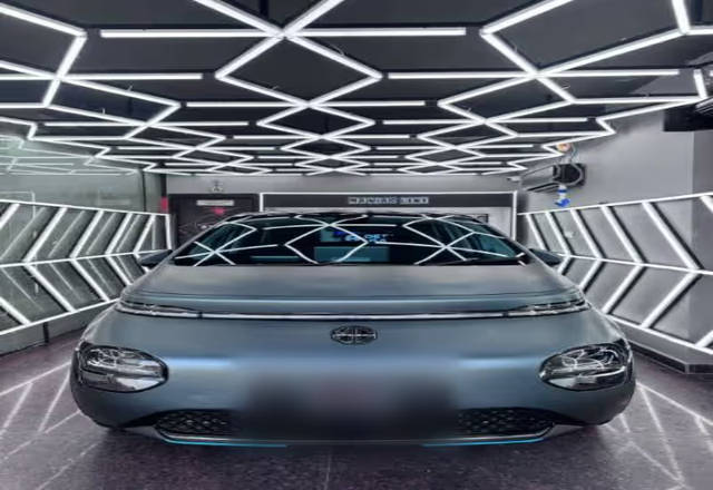 https://images10.gaadi.com/usedcar_image/4523828/original/afd433b7-26fa-4400-ac75-79e8662ee898.?imwidth=6400