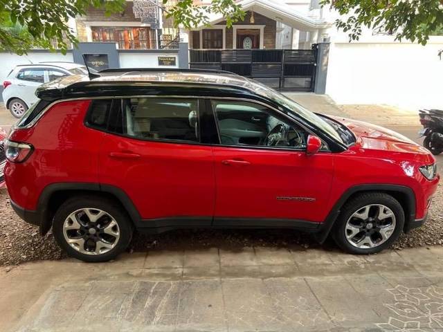 https://images10.gaadi.com/usedcar_image/4523864/original/processed_d90a6ebe-0fcb-45bd-9c12-fb753ff8844b.jpeg?imwidth=6401