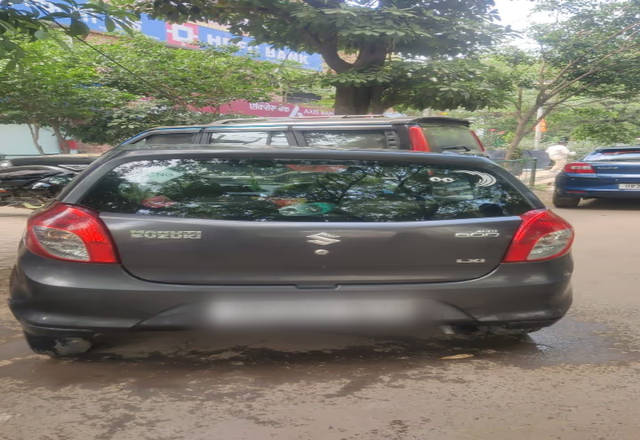 https://images10.gaadi.com/usedcar_image/4523875/original/acf281dd-75c6-4a56-80f1-b739c13fd4a2.?imwidth=6400