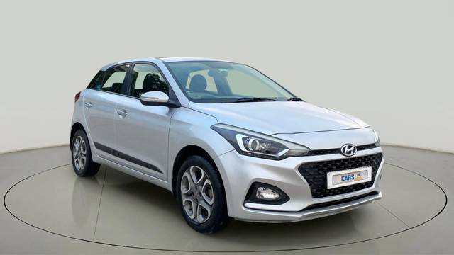 https://images10.gaadi.com/usedcar_image/4523892/original/b02fe507ac587df48450175dae6578ad.jpg?imwidth=6400
