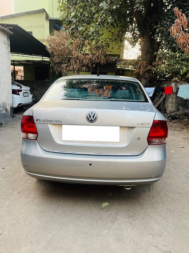 https://images10.gaadi.com/usedcar_image/4523895/original/processed_8a751115-773d-4876-b903-5a16e3ec8d69.jpg?imwidth=6402