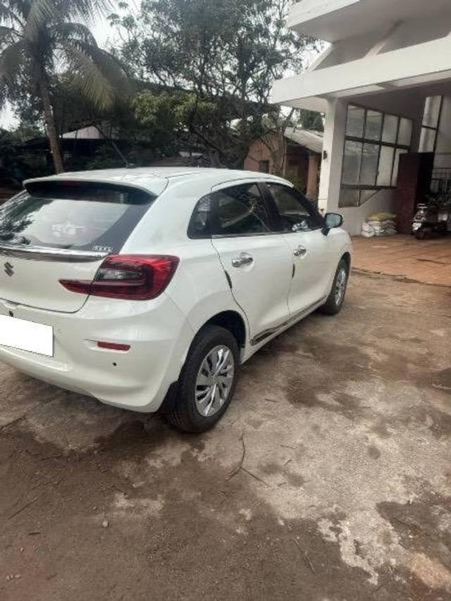 https://images10.gaadi.com/usedcar_image/4523902/original/processed_c42b0959-9004-4ead-860a-20d2d1dda1f7.jpg?imwidth=6401