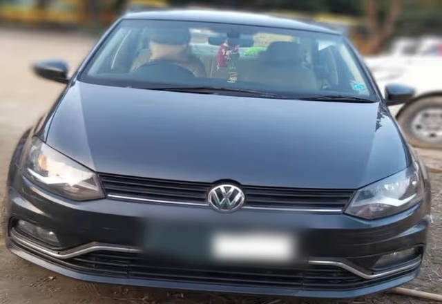 https://images10.gaadi.com/usedcar_image/4523940/original/1db4c608-b92e-4f83-a469-2acea7284046.?imwidth=6400