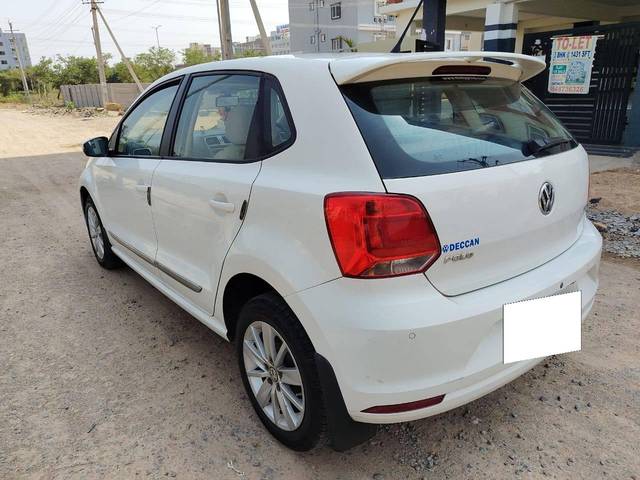 https://images10.gaadi.com/usedcar_image/4523943/original/processed_6d4ee488dd12ff7acbec6f22bbe2c1de.jpg?imwidth=6402
