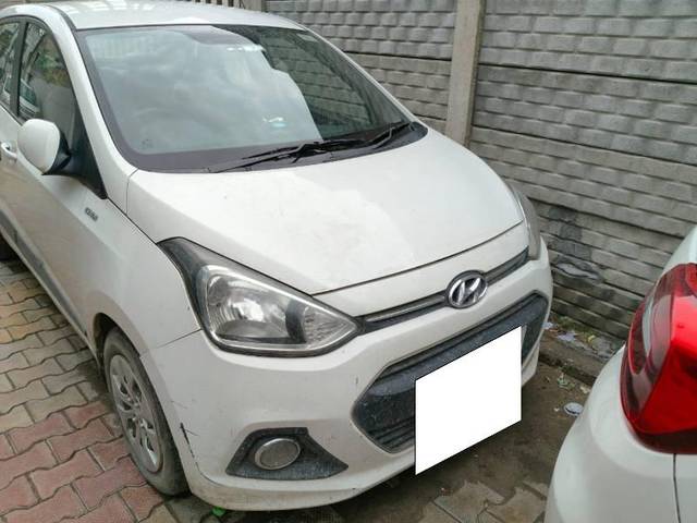 https://images10.gaadi.com/usedcar_image/4523950/original/processed_7e1ef6aa-9054-4c90-b5cf-bc2bd2d7ee7e.jpg?imwidth=6400