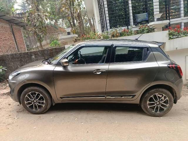 https://images10.gaadi.com/usedcar_image/4523953/original/processed_cca69660-c76d-4a36-bdc2-571675c730c0.jpg?imwidth=6402
