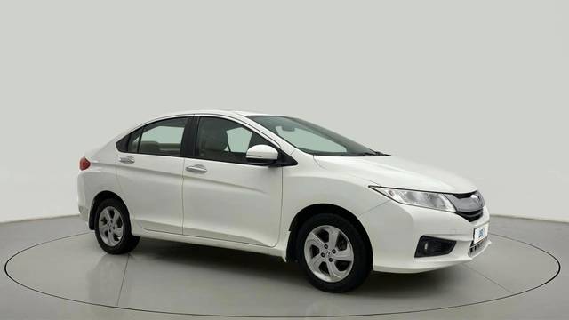 https://images10.gaadi.com/usedcar_image/4523958/original/db9ed3433f521ed6c1be7b840d569323.jpg?imwidth=6400