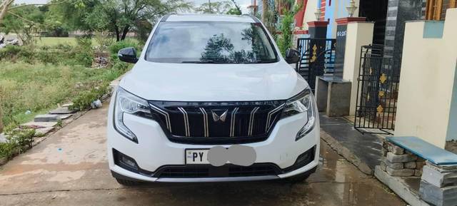 https://images10.gaadi.com/usedcar_image/4523975/original/processed_62683899-7722-4a54-865f-5fa755945902.jpg?imwidth=6400