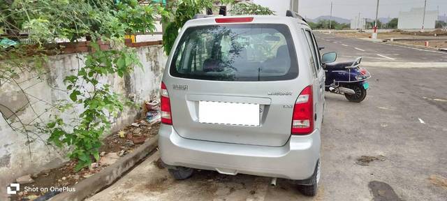 https://images10.gaadi.com/usedcar_image/4524000/original/processed_82b92743-4344-4c97-b562-33d23bd1e5c6.jpg?imwidth=6401