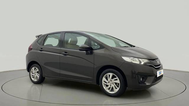 https://images10.gaadi.com/usedcar_image/4524040/original/4697232b1a2263e40ba124a80355296e.jpg?imwidth=6400