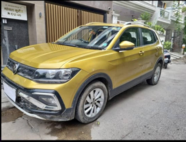 https://images10.gaadi.com/usedcar_image/4524053/original/c1f116ae-8268-402e-aed6-278c59190ebe.png?imwidth=6400