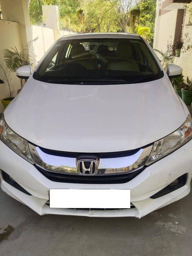 https://images10.gaadi.com/usedcar_image/4524058/original/processed_63380357-2c8f-4888-85da-d77d19326e8d.jpg?imwidth=6400