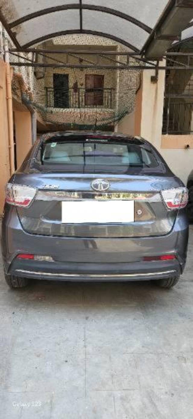 https://images10.gaadi.com/usedcar_image/4524100/original/processed_27fe915a-7a71-4762-ac99-8ee5669eeaa6.jpg?imwidth=6401