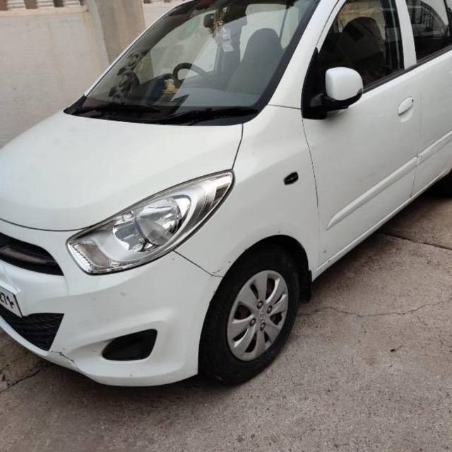 https://images10.gaadi.com/usedcar_image/4524142/original/processed_535d37db-dc5f-4437-85c6-1d013dd3ee7b.jpeg?imwidth=6400