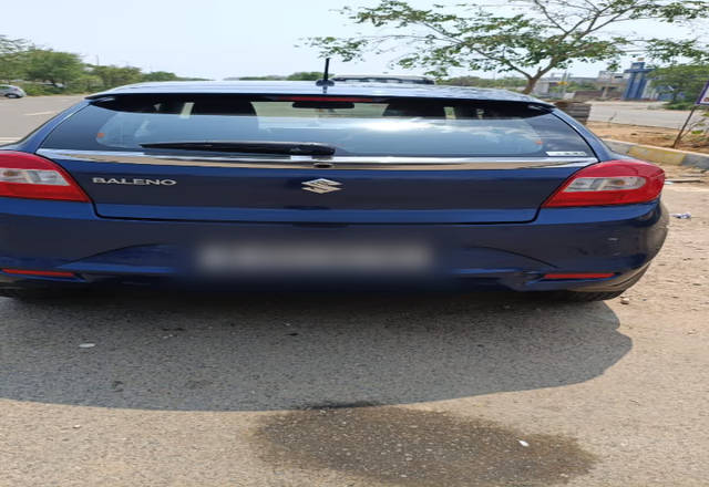 https://images10.gaadi.com/usedcar_image/4524152/original/c7150d6f-9c2d-4f84-9cd8-46eaa07f3a0c.?imwidth=6400