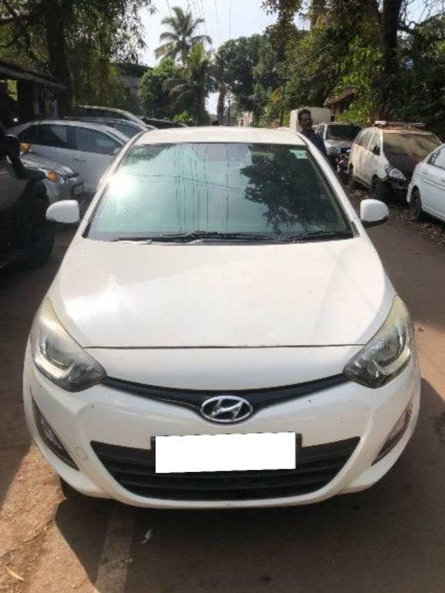 https://images10.gaadi.com/usedcar_image/4524182/original/processed_5bd09d94-09bb-41d9-9673-7d3dbafa4289.jpeg?imwidth=6402
